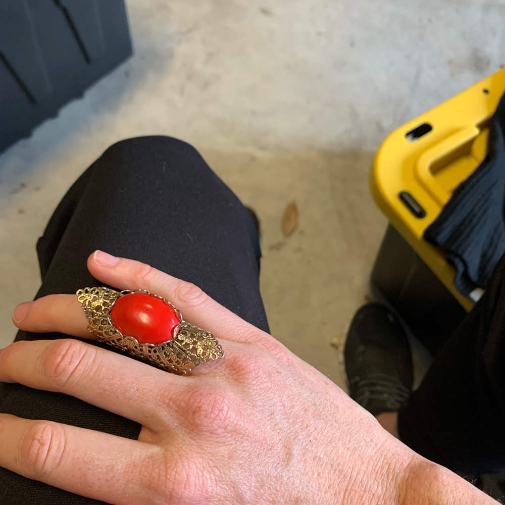 Red stone ring - Picture 2 of 2